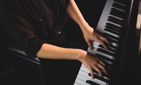 Advance Piano classes for Group | FSM Buddy