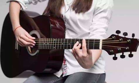 HOME TUTION GUITAR (BEGINNER) - GROUP