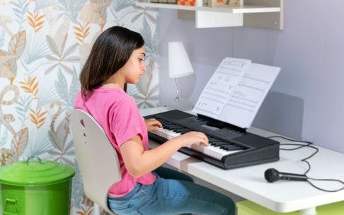 online keyboard class or offline keyboard class which is better?